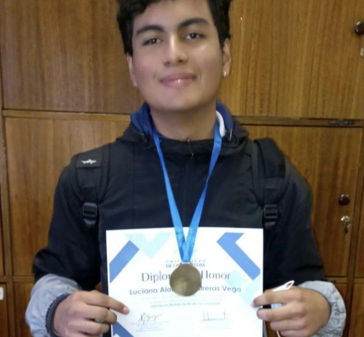 Medalla de bronce en campeonato de matemáticas